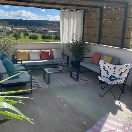 Βίλα De Avec Piscine Lussan (Gard)