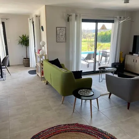 Βίλα De Avec Piscine Lussan (Gard)
