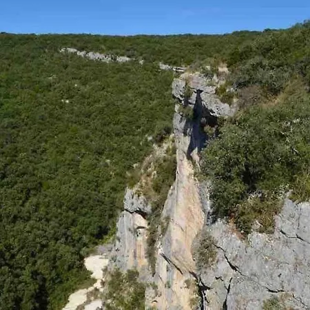 De Avec Piscine Lussan