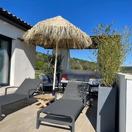 Βίλα De Avec Piscine Lussan (Gard)