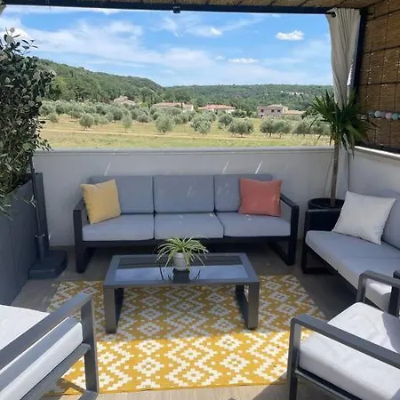 Βίλα De Avec Piscine Lussan (Gard)