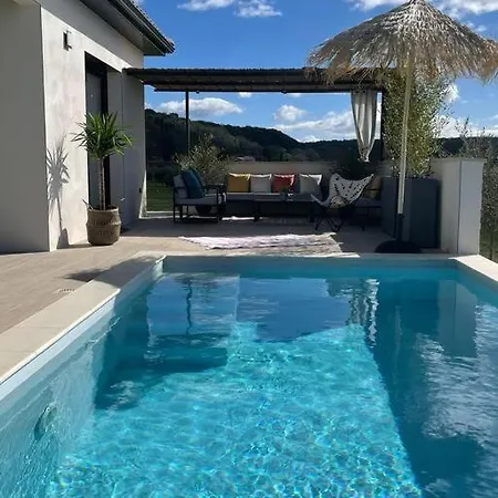 De Avec Piscine Lussan
