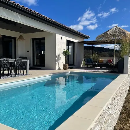 De Avec Piscine Lussan