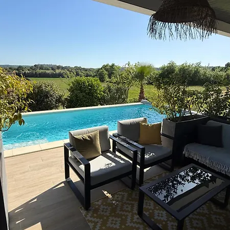 De Avec Piscine * Lussan (Gard)