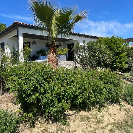 Βίλα De Avec Piscine Lussan (Gard)